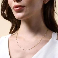 9ct Yellow Gold Plated 1mm Box Chain Necklace -Fashion Accessories Store gold plated sterling silver box chain female model close view tchygbx1 2000q6