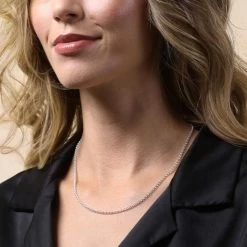 Sterling Silver 2.6mm Belcher Chain Necklace -Fashion Accessories Store sterling silver belcher chain female model close view tchbl26 2000q6