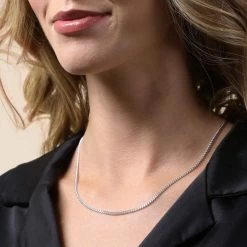 Sterling Silver 2.4mm Diamond Cut Curb Chain Necklace -Fashion Accessories Store sterling silver curb chain female model close view tchcu24 2000q6