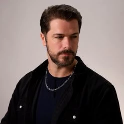 Sterling Silver 5.7mm Diamond Cut Figaro Chain Necklace -Fashion Accessories Store sterling silver figaro chain male model far view tchfg57 2000q6